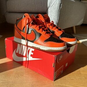 Nike Dunk Hi Retro University Size 10